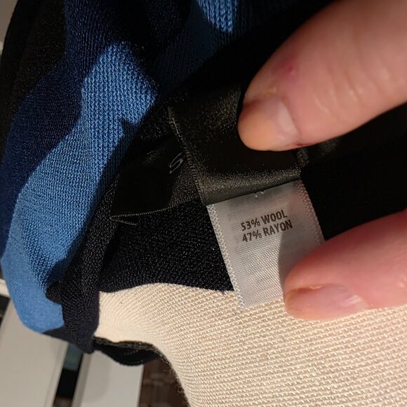 St. John Collection Navy and Light Blue Striped Cape/Poncho. Size M/L - Picture 4 of 6